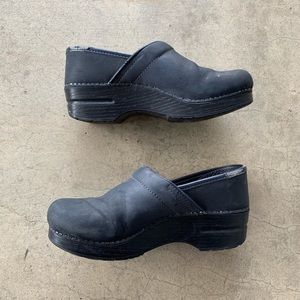 Classic blue dansko professional shoes size 38